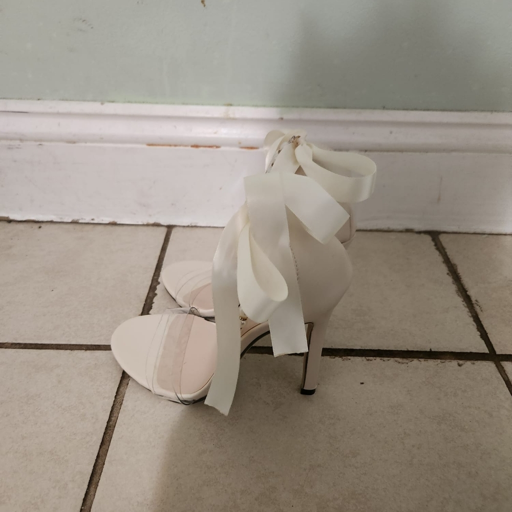 High heels - Picture 11 of 15
